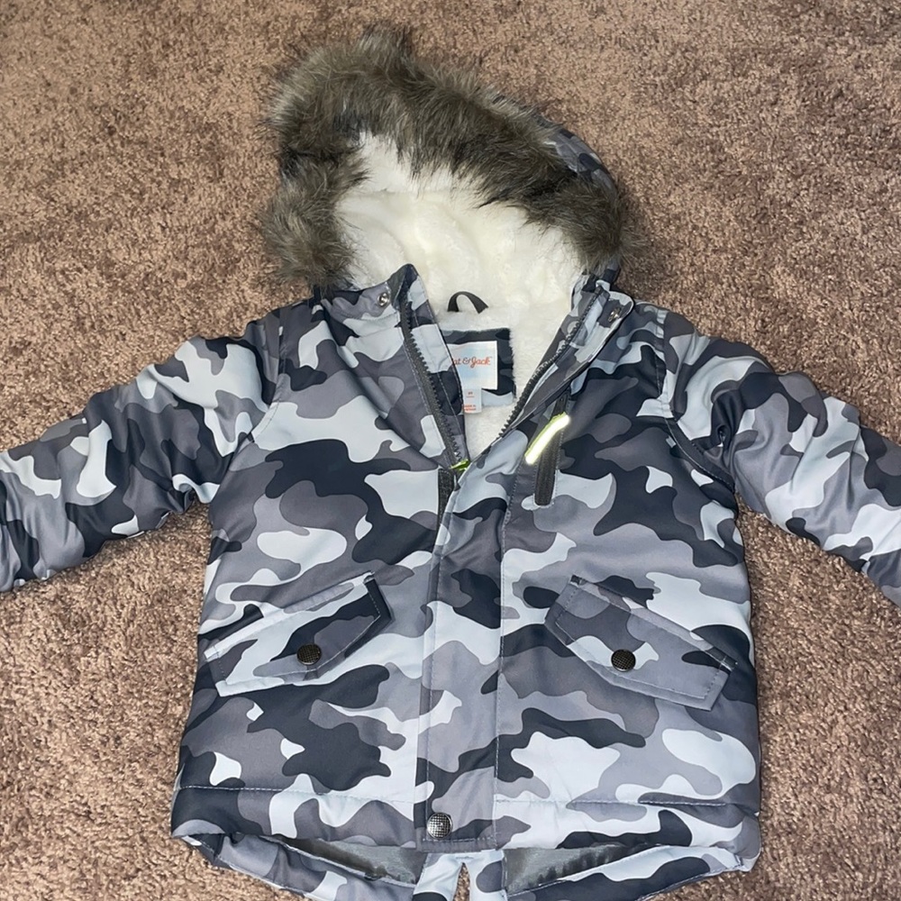 Winter coat camouflage